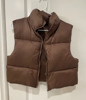 Amazon Brown Cropped Puffer Vest thumbnail 1
