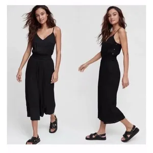 Wilfred Aritzia Irene Jumpsuit Size M Boho‎ Black Side Button Cinched Waist thumbnail 2