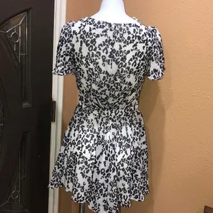 Nasty gal white and black short sleeve dress thumbnail 4