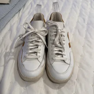 VEJA V-12 LEATHER WHITE CAMEL (2) thumbnail 6