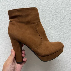 Mossimo Supply Co Brown suede platform ankle boots size 6 thumbnail 1