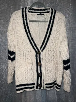 Cardigan thumbnail 1