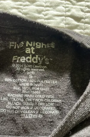 Five Nights At Freddy’s T-Shirt Size Small thumbnail 4