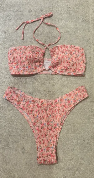 Pink Floral Bikini Set Size XS thumbnail 1