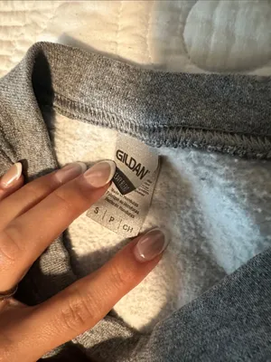 Gildan Eskimo Joe’s Crewneck thumbnail 2