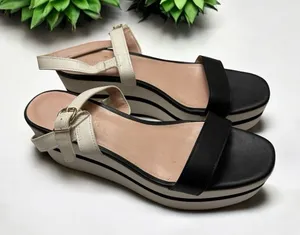 Kate Spade New‎ York Wedge Sandals Black White 9 Womens Platform Striped Heels thumbnail 1