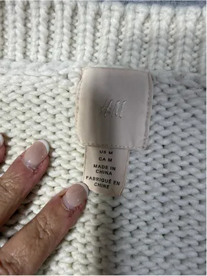 Women's H&M Cable Knit Cropped Cardigan White Size M thumbnail 2