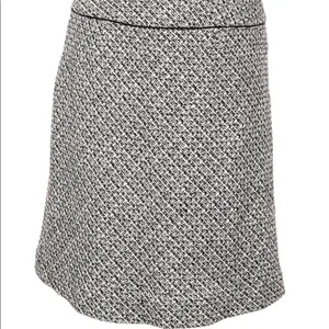 ANN TAYLOR LOFT size 6 career skirt thumbnail 3