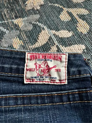 True Religion Women's Stella Dark Wash Low Rise Bootcut Jeans Size 29 thumbnail 2
