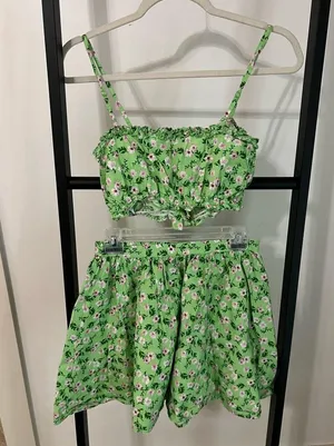Reclaimed Vintage - ASOS Green Two Piece Floral Skirt Set thumbnail 4