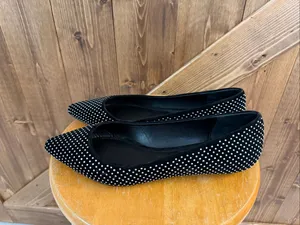 White House Black Market Women’s Size 8 Black Studded Pointed Toe Flats thumbnail 3