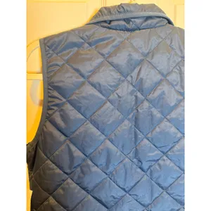 Old Navy Womens Navy Blue Quilted Puffer Vest Gold Zip Size XS NEW thumbnail 6