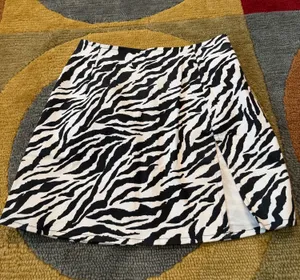 NWOT Motel Rocks Pelmet Mini Skirt 90’s Zebra Print Women’s Size XS thumbnail 1