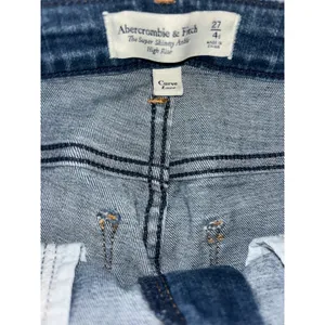 Abercrombie & Fitch Curve Love High Rise Super Skinny Ankle Jeans Size 4 thumbnail 5