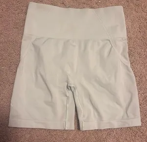 Green workout shorts Size XS thumbnail 1