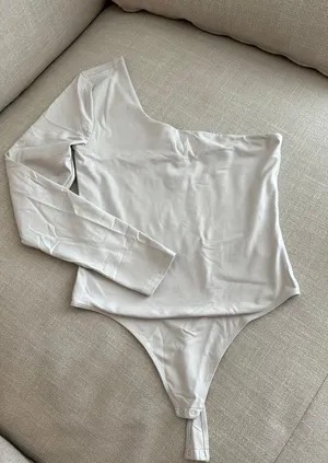 Aritzia Top thumbnail 1