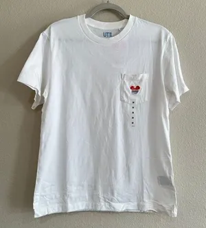 Uniqlo UT Disney Mickey Mouse Pocket T-Shirt White Women Medium NWT Embroidered‎ thumbnail 1