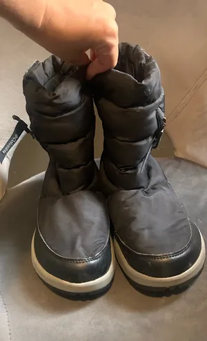 Columbia Women’s Black Boots Winter thumbnail 1
