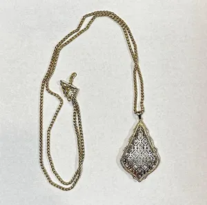 Kendra Scott Neckalce thumbnail 1
