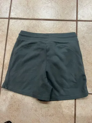 Alphalete shorts thumbnail 4