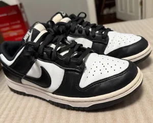 Nike Dunk Low Panda thumbnail 1