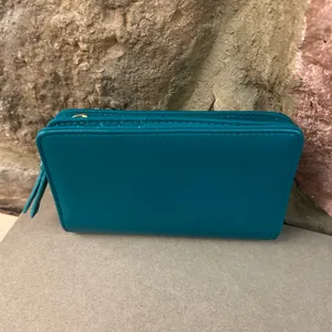 Wallet Chic Teal Leather Wallet Like New! Feels great! Handy thumbnail 7
