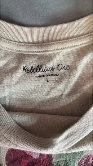 Graphic Tee TJ Maxx Cropped thumbnail 2