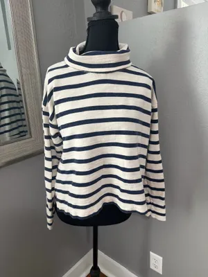 J.Crew Vintage Fleece Striped Costal Nautical Turtleneck Crop Sweater Small. thumbnail 2