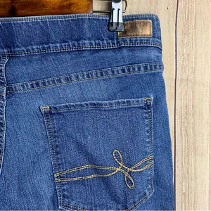 Denizen from Levi's Classic Blue Straight Leg Jeans thumbnail 6