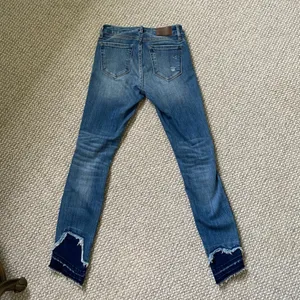 Hidden Jeans ripped skinny jeans with bottom accent - 24 thumbnail 3