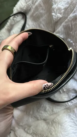Crossbody thumbnail 3