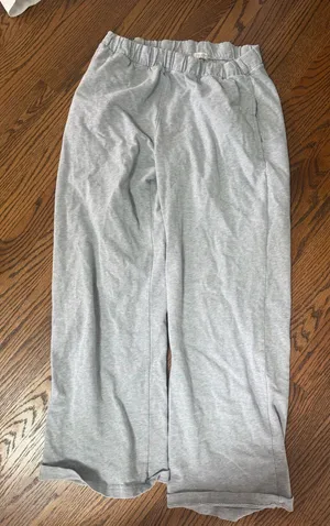Brandy Melville Grey Sweatpants thumbnail 1