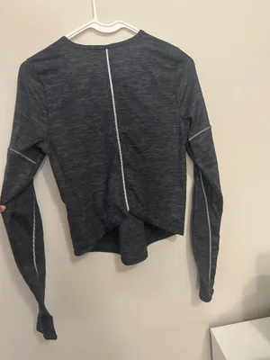 Nike Dri-Fit Long Sleeve Top Women’s Small thumbnail 4