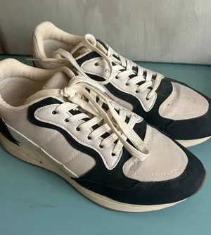 Universal Threads Women's Sneaker Bundle Lot All Size 7 Lifestyle Fashion Sneaker Size 7 thumbnail 1