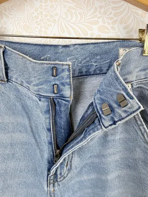 We The Free Straight Leg High Rise Light Wash Denim Raw Hem Jeans - Size - 29 thumbnail 7