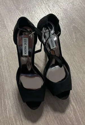 Steve Madden Elegant Black Peep-toe Heels thumbnail 1