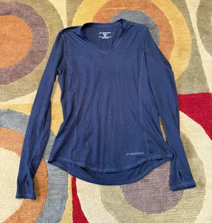 Brooks Running Women’s Long Sleeve V Neck Tee Shirt Navy Blue Size Small thumbnail 1