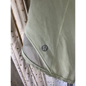 Lululemon Hotty Hot High-Rise Mesh Lined Brief Pull On Drawstring Shorts 14 thumbnail 4