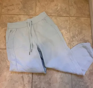 Lululemon Scuba Jogger Light Blue thumbnail 1