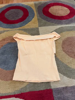 Hollister California Yellow Ribbed Material Off The Shoulder Top Size Medium thumbnail 3