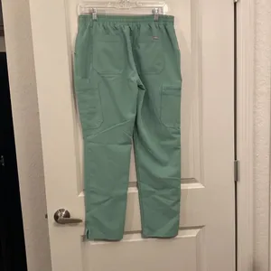 Figs scrub pants Yola skinny scrubs women’s Size small S/P thumbnail 5