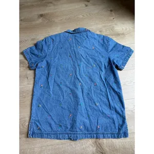 EUC Denim & Co short sleeve denim button up embroidered flowers 90s vintage sz L thumbnail 2