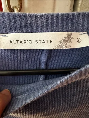 Altar'd State Blue Cropped Thermal Waffle Knit Long Sleeve Top Size L Pocket thumbnail 3