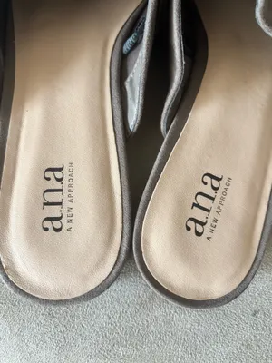 Shoes Gray Size 9 thumbnail 4