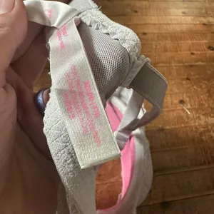 Victoria’s Secret lace date night push-up 32DDD bra thumbnail 4