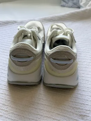 Reebok Lace-Up Sneakers Size 7.5 thumbnail 4