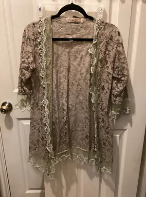 Beige Lace Open Kimono with Olive Trim Green Size L thumbnail 1