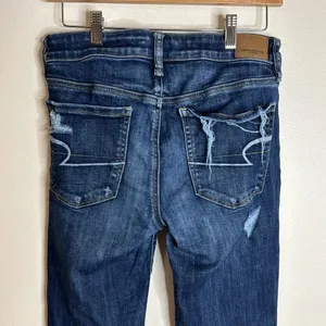 American Eagle Women's Super Stretch High-Rise Distressed Jegging‎ Jeans Size 6 thumbnail 9