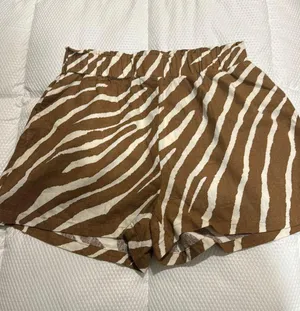 Sincerely Jules Tan/white Zebra Print Shorts Size M thumbnail 3