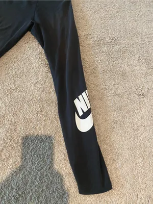 NIKE women’s White Logo Leggings thumbnail 2